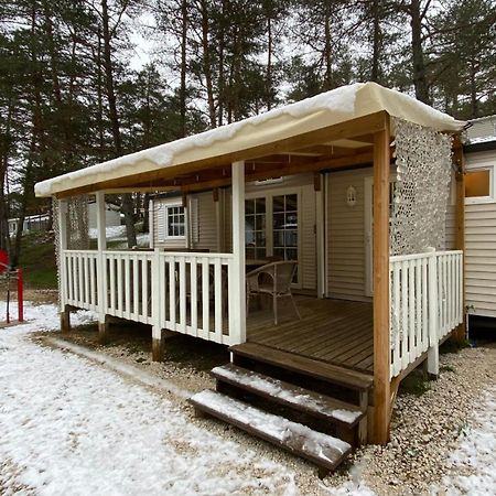 Mobilhome Comfort A La Montagne Saint-Auban  Buitenkant foto